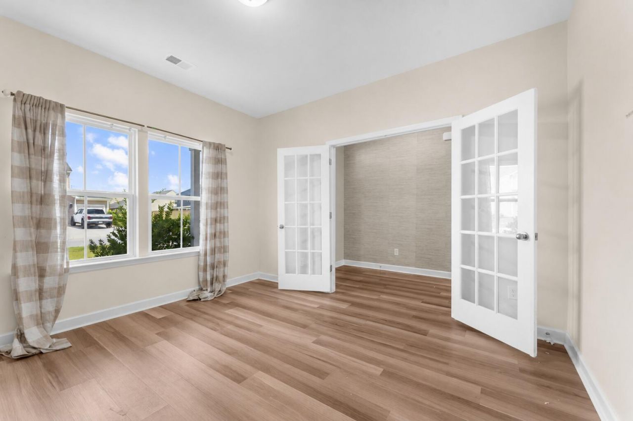 159 Lucca Drive Photo 6