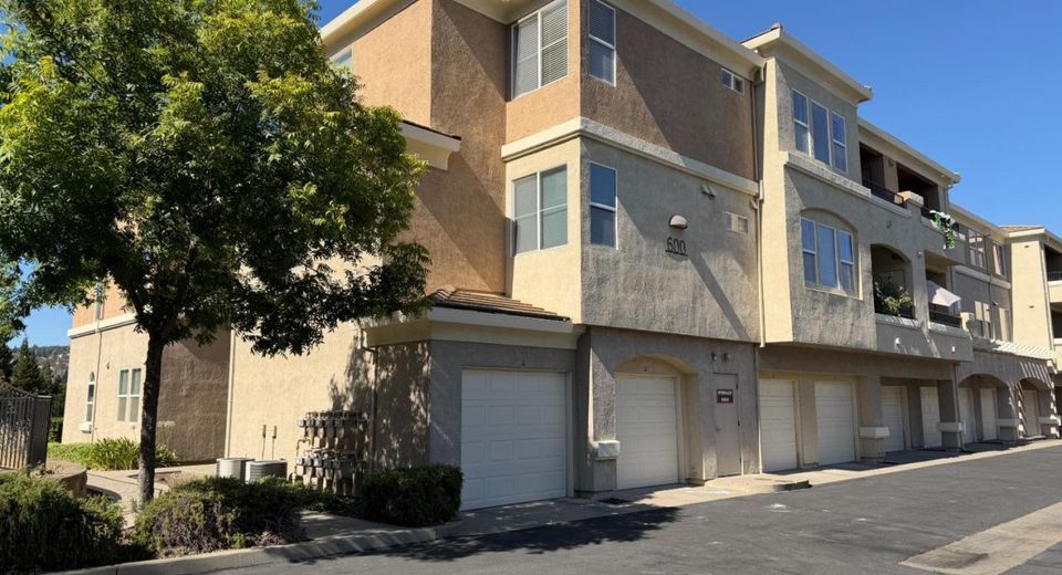 600 Moon Cir #625, Unit 625, Folsom, CA 95630 Photo