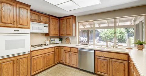 6825 Westmore Way, Carmichael, CA 95608 Photo