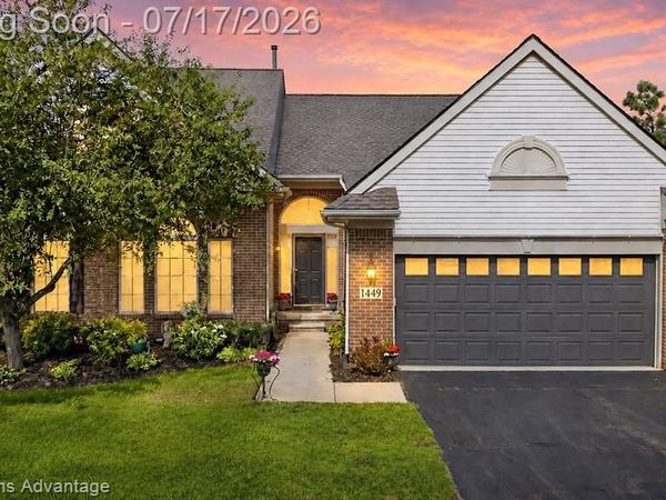 1449 Covington Crossing, Commerce Twp, MI 48390