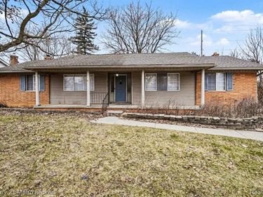 3509 Ridgecliffe Drive , Flint Twp, MI 48532