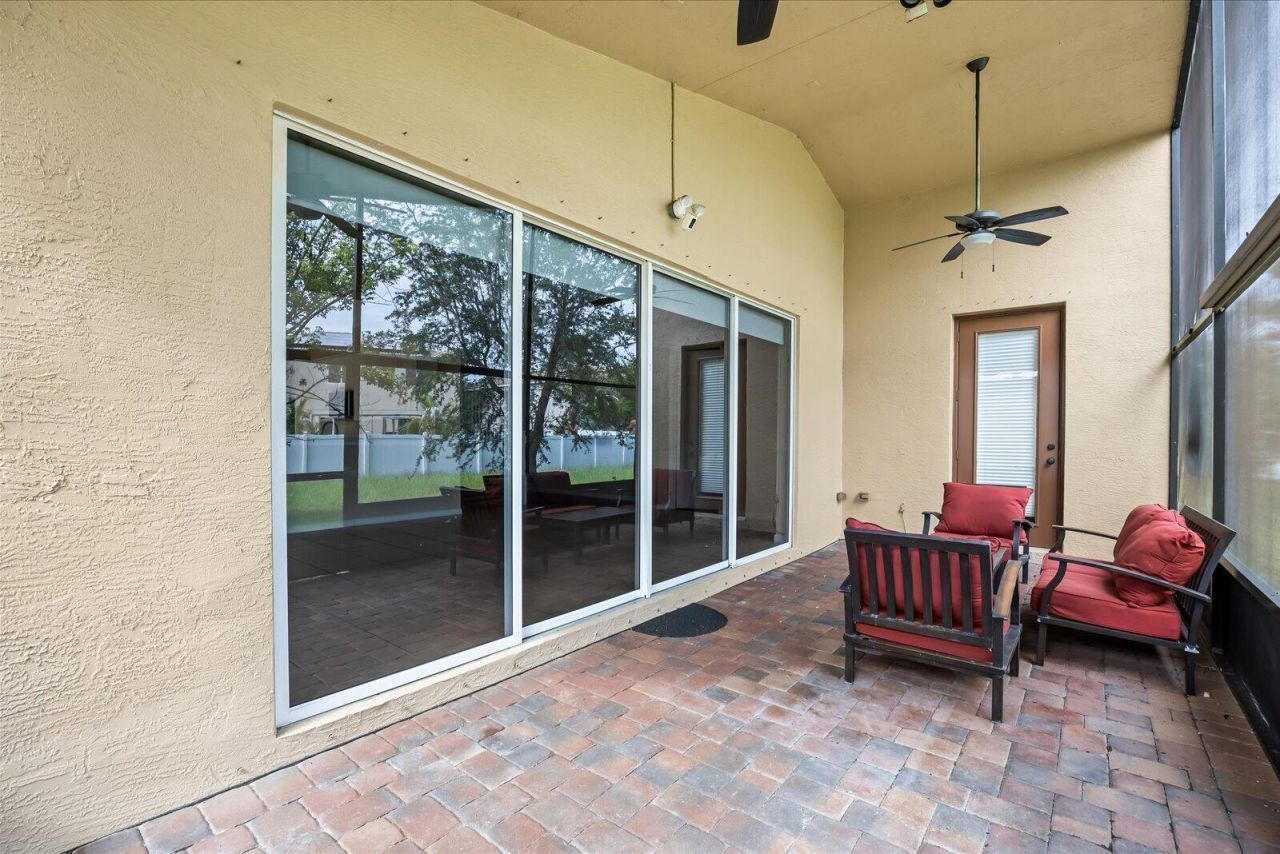 2166 SW Newport Isles Boulevard, Port Saint Lucie, FL 34953 Photo