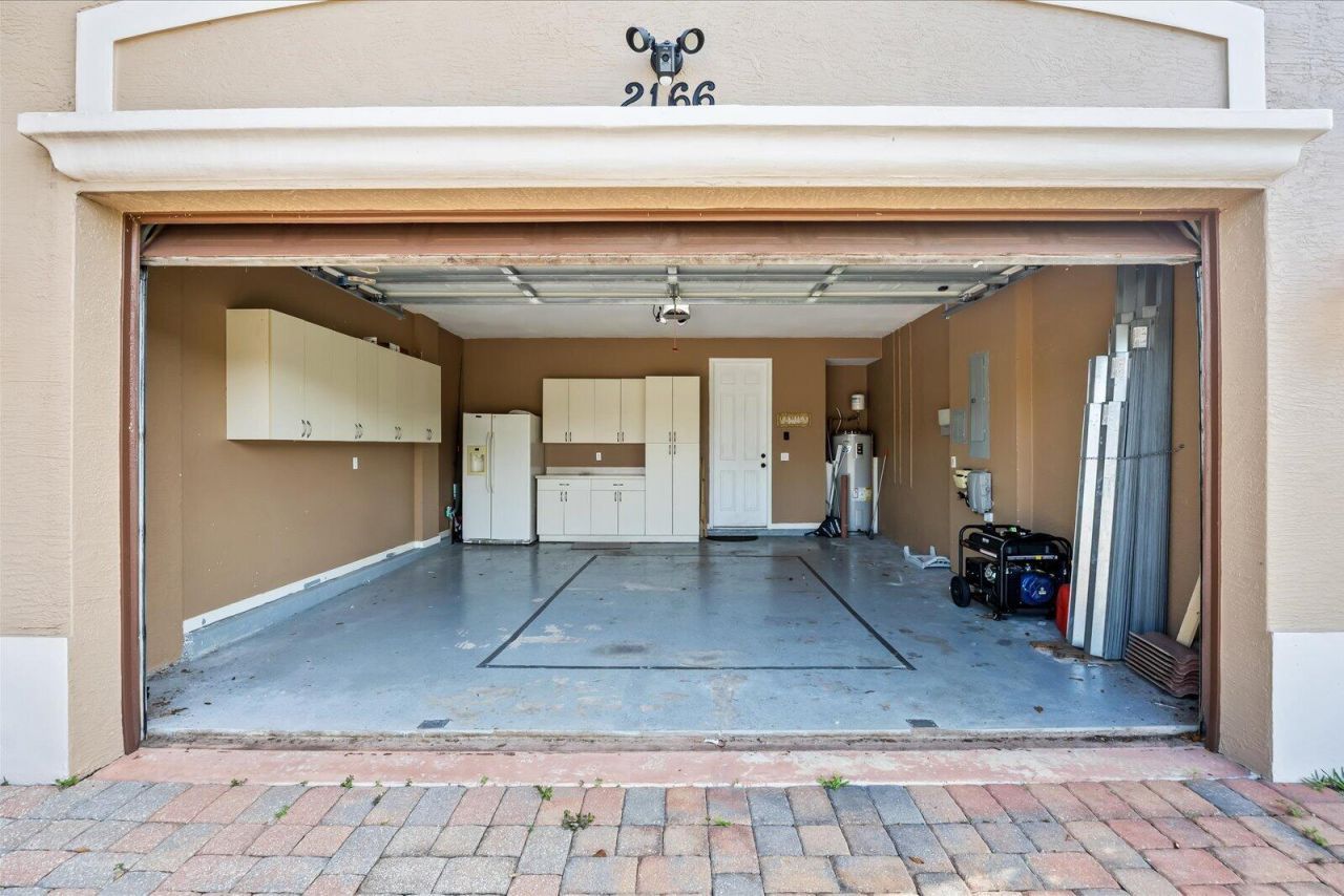 2166 SW Newport Isles Boulevard, Port Saint Lucie, FL 34953 Photo