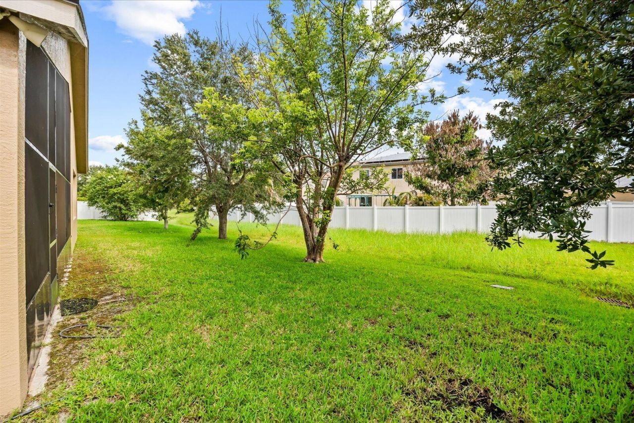 2166 SW Newport Isles Boulevard, Port Saint Lucie, FL 34953 Photo