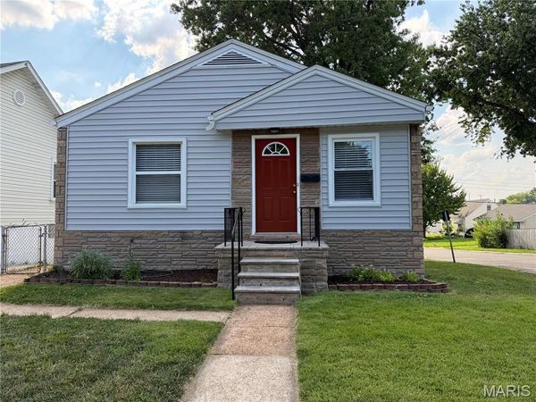 3345 Macklind Avenue , St Louis, MO 63139