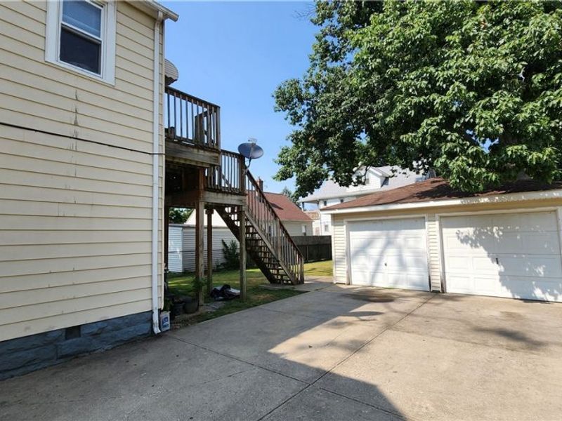 3747 Bosworth Road, Cleveland, OH 44111 Photo 13
