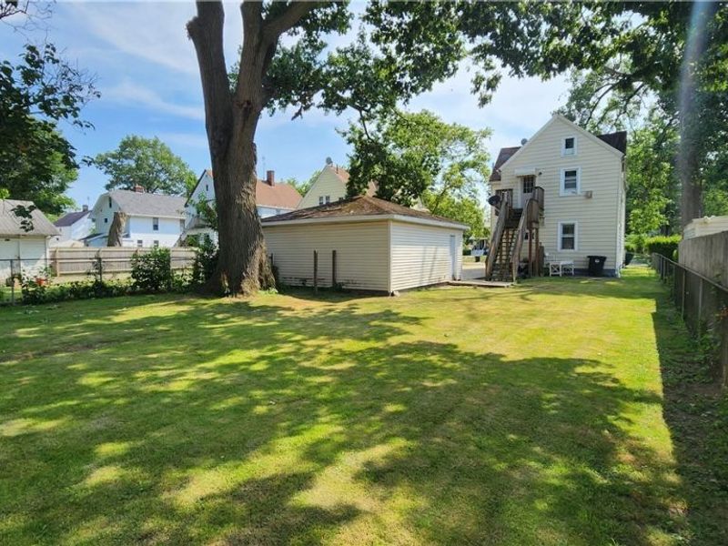 3747 Bosworth Road, Cleveland, OH 44111 Photo 15