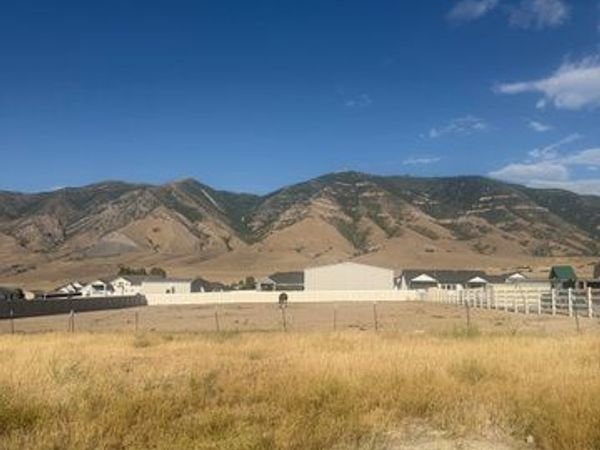 7182 N LAKE VISTA DR, Lake Point, UT 84074