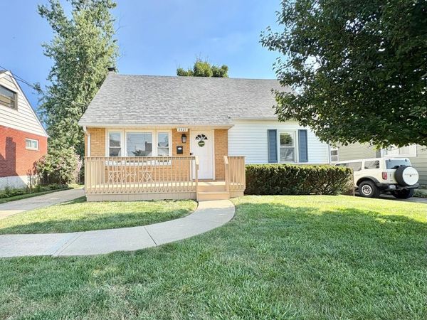 3927 Hemphill Way, Deer Park, OH 45236