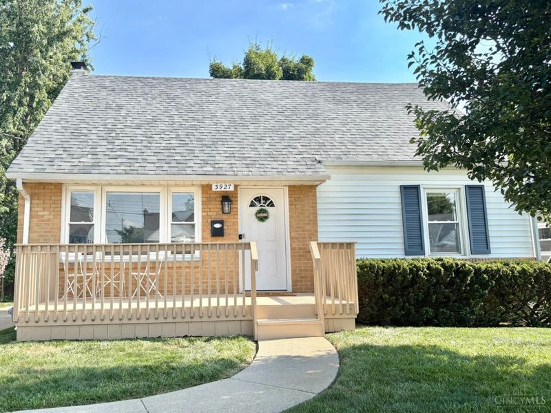 3927 Hemphill Way, Deer Park, OH 45236 Photo 2