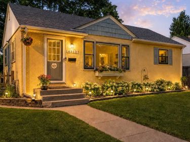 4313 Grimes Avenue N, Robbinsdale, MN 55422