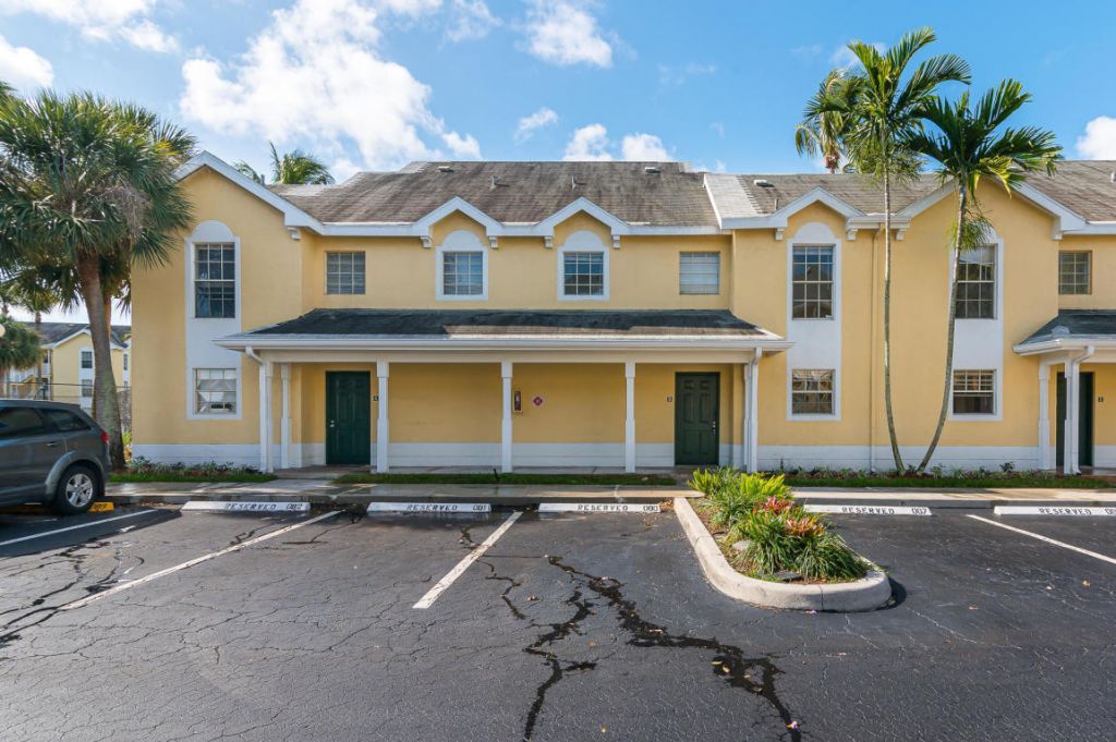 6299 La Costa Drive, Unit B, Boca Raton, FL 33433 Photo