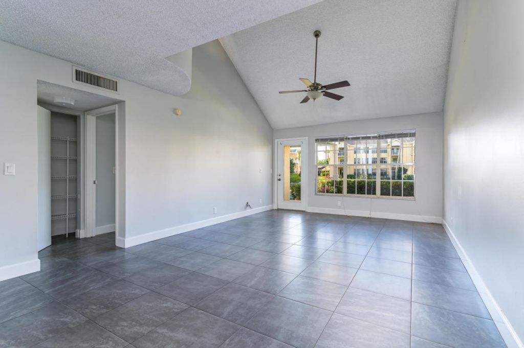 6299 La Costa Drive, Unit B, Boca Raton, FL 33433 Photo