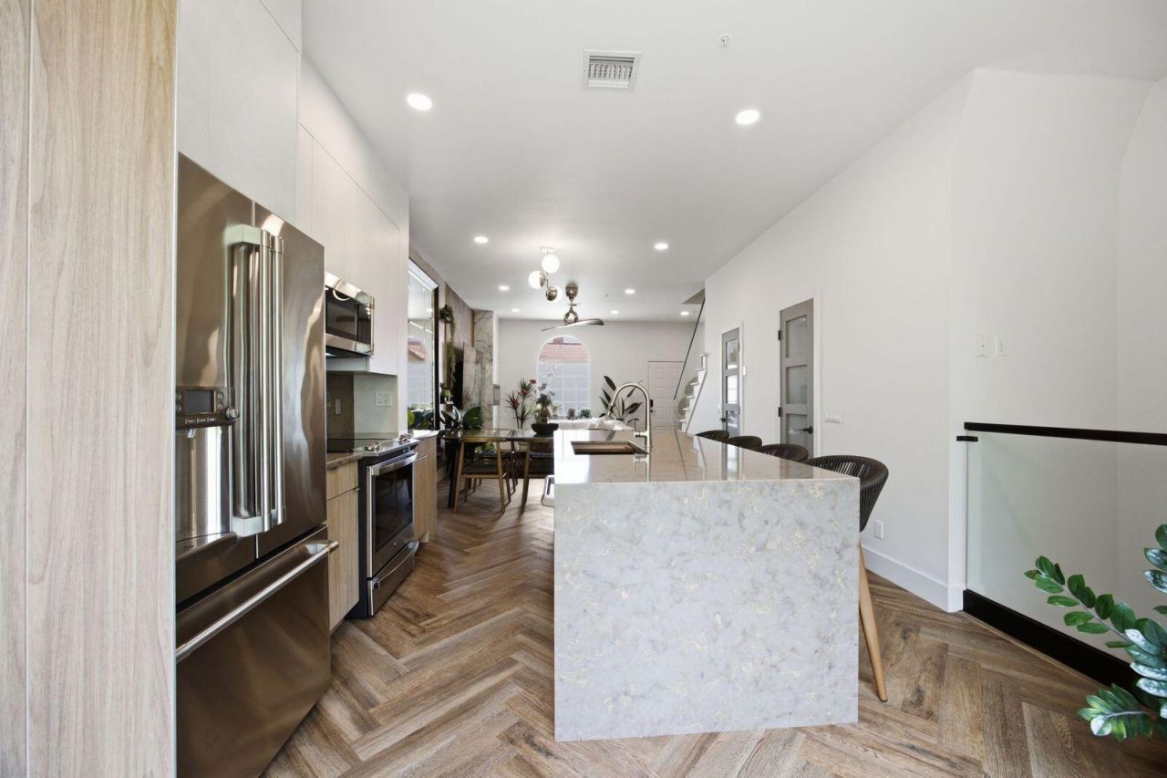 2465 NE 14th St Causeway, Pompano Beach, FL 33062 Photo