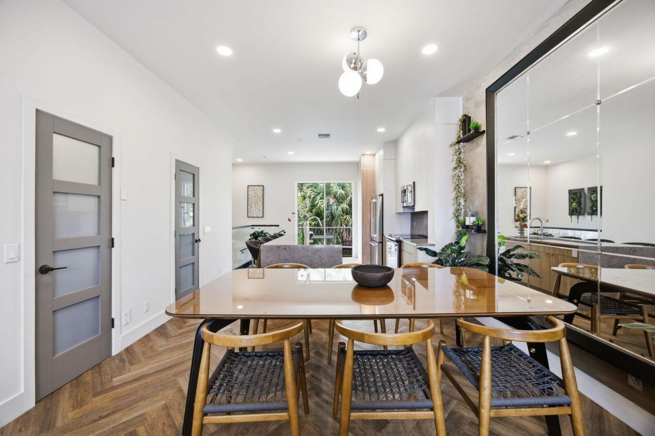 2465 NE 14th St Causeway, Pompano Beach, FL 33062 Photo