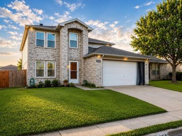 8721 Hunters Trail, Fort Worth, TX 76123