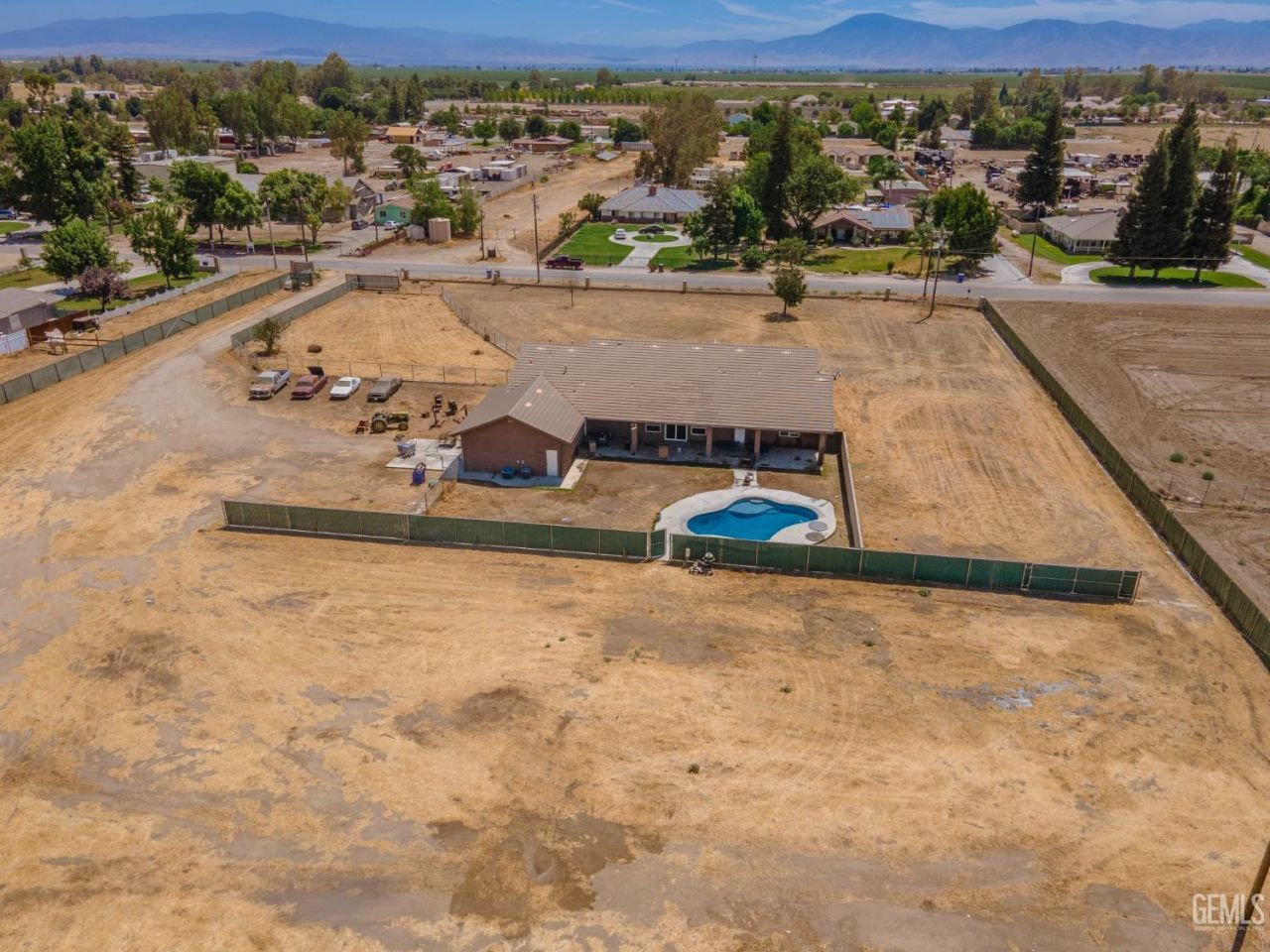 13111 Eberle Road, Bakersfield, CA 93313 Main Photo