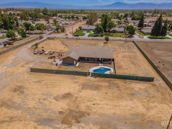 13111 Eberle Road, Bakersfield, CA 93313
