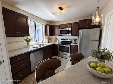 22161 Indian Creek Drive, Farmington Hills, MI 48335