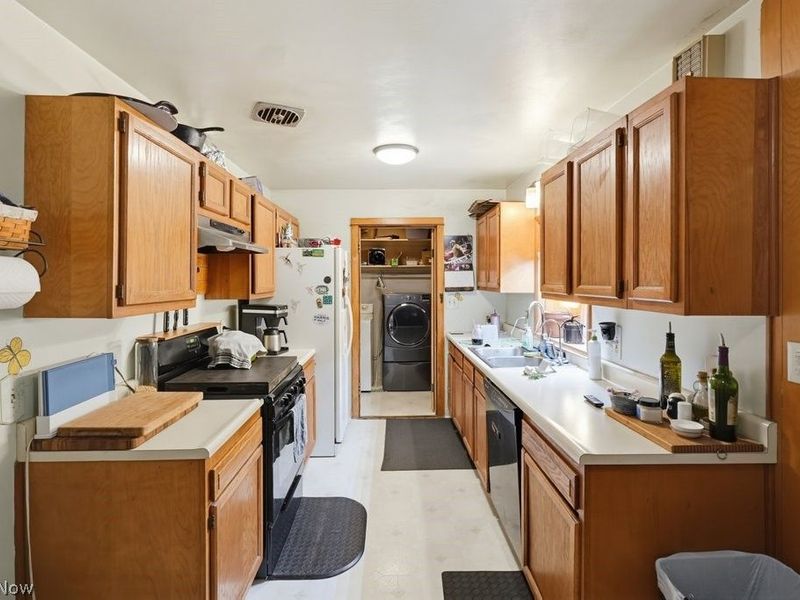 14421 Garden Street, Burton, OH 44021 Photo 27