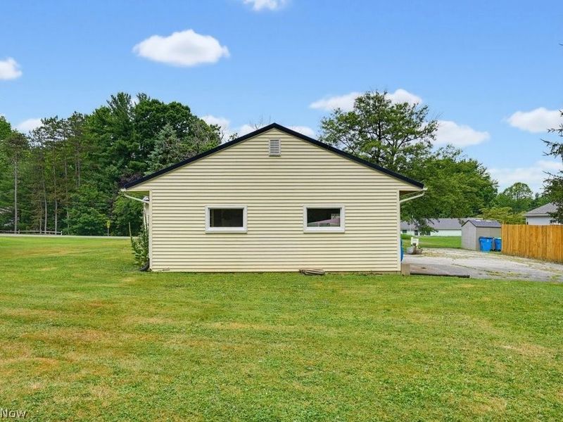 14421 Garden Street, Burton, OH 44021 Photo 8