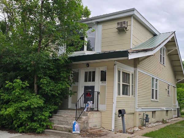 905 College Street N, Fargo, ND 58102