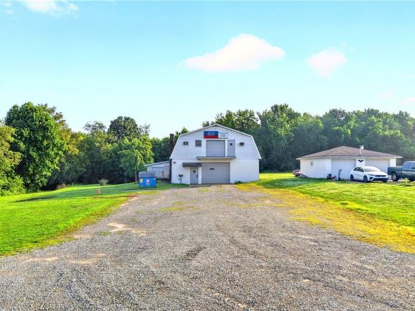 924 Reservoir St, Mount Pleasant, PA 15666