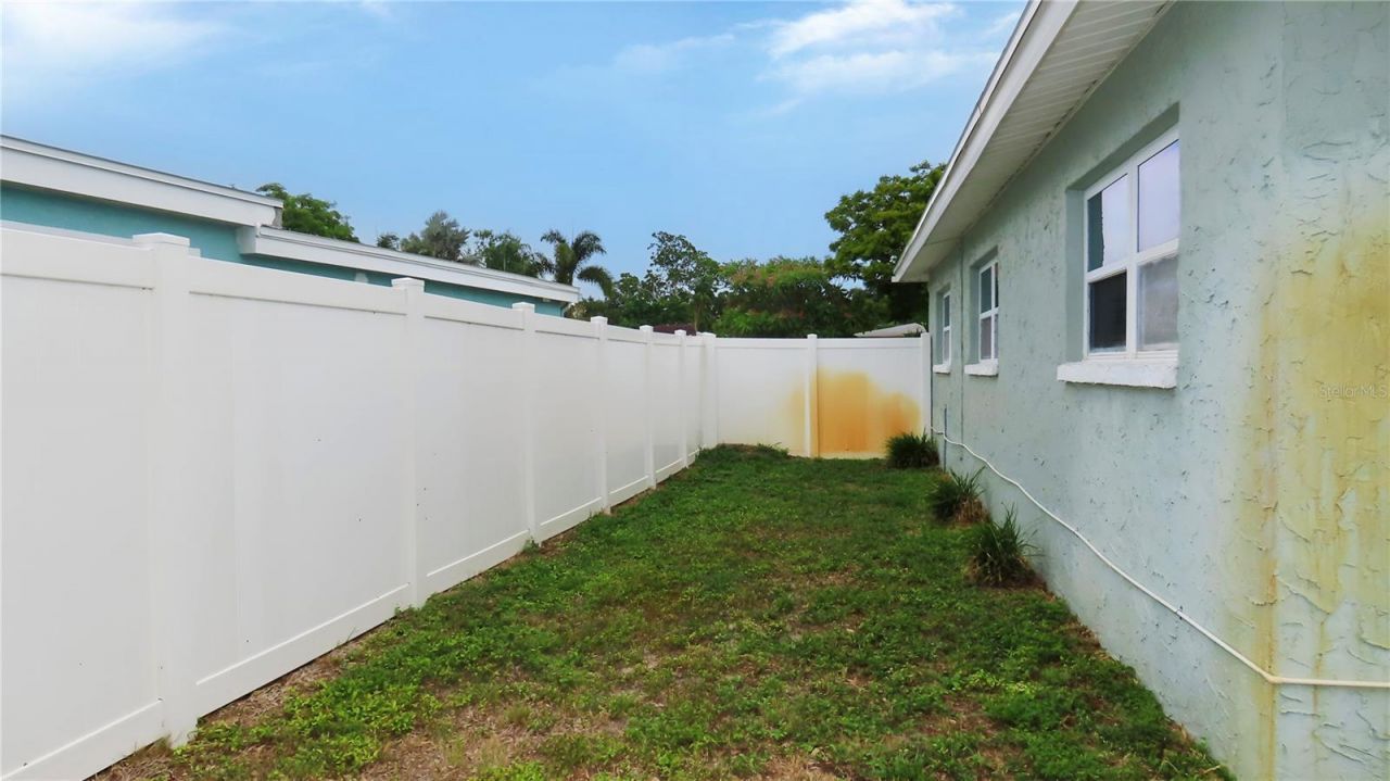 6543 34th Terrace N, Saint Petersburg, FL 33710 Photo