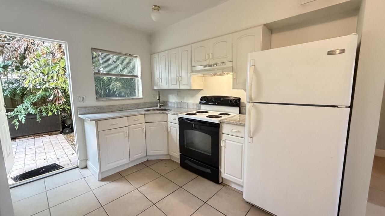 1301 NE 15th, Unit #3, Fort Lauderdale, FL 33304 Photo