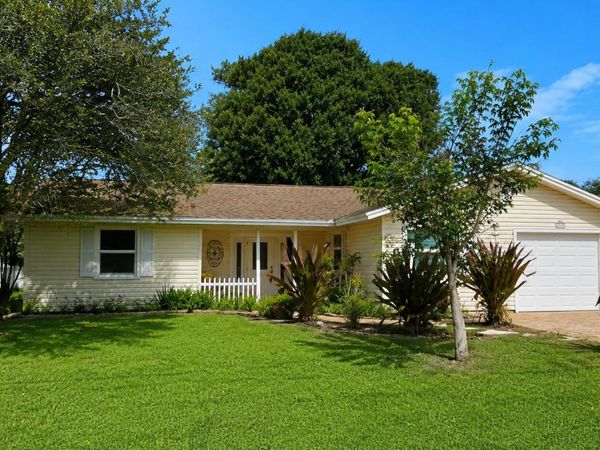2490 SE Whitehorse Street, Port St. Lucie, FL 34984