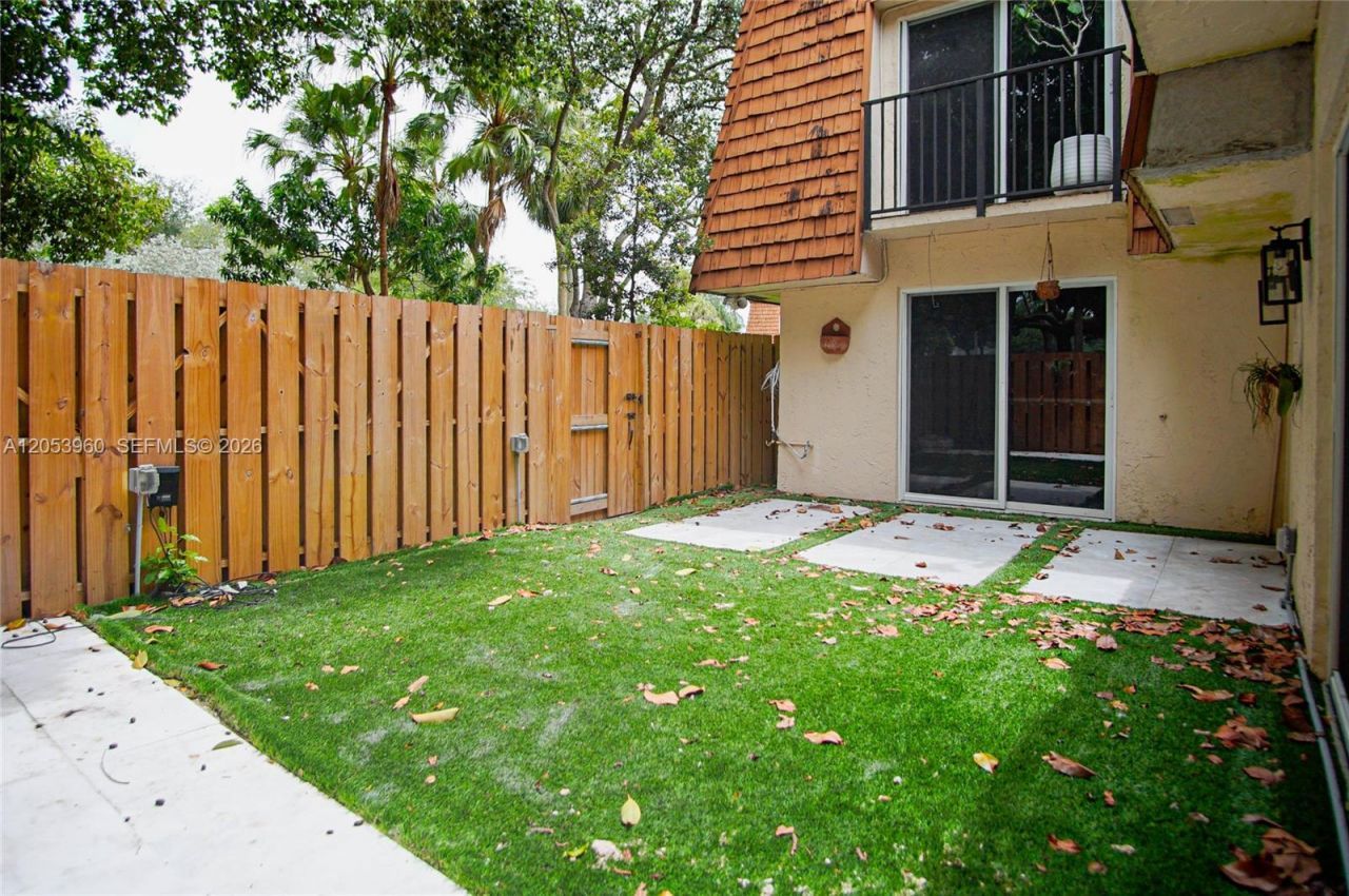 2161 Orange Grove Dr , Unit A-9, Davie, FL 33324 Photo