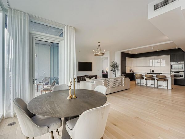313 W 17th ST, Unit 1404, Austin, TX 78701