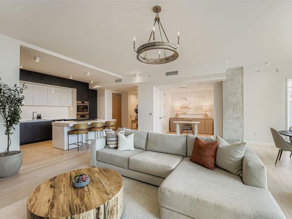 313 W 17th ST, Unit 1404, Austin, TX 78701