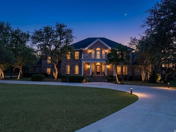 2327 ESTATE GATE DR, San Antonio, TX 78260