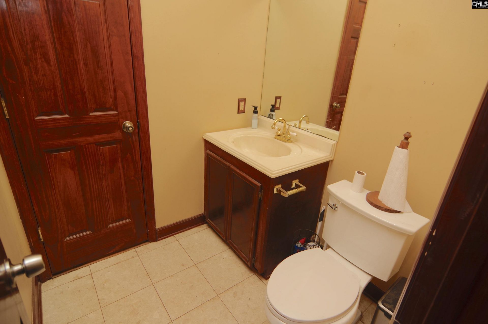 210 Hutto Hill  Photo 18