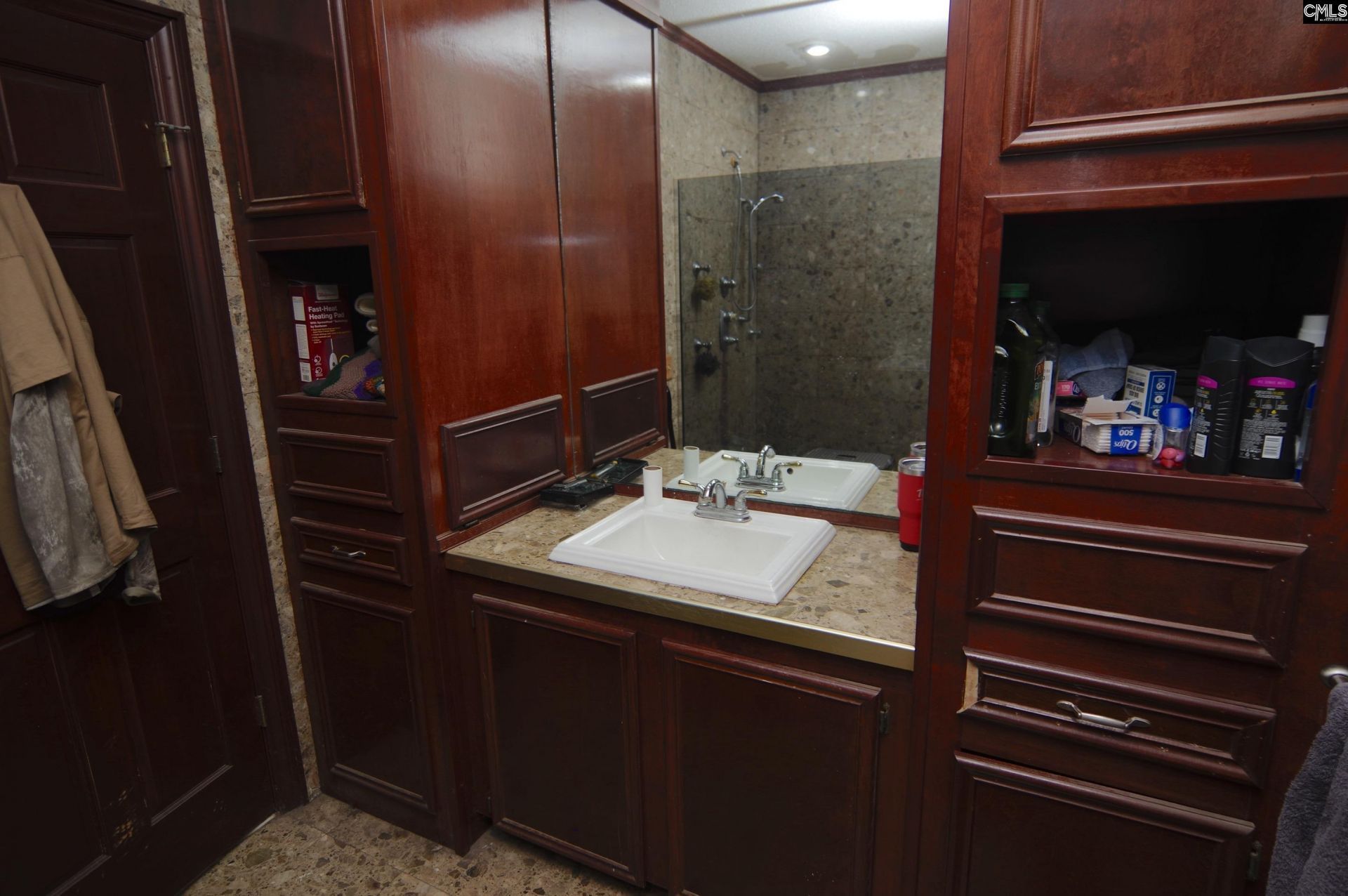 210 Hutto Hill  Photo 21