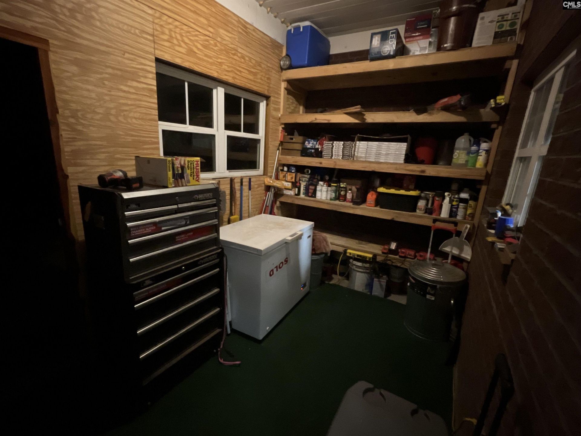 210 Hutto Hill  Photo 5