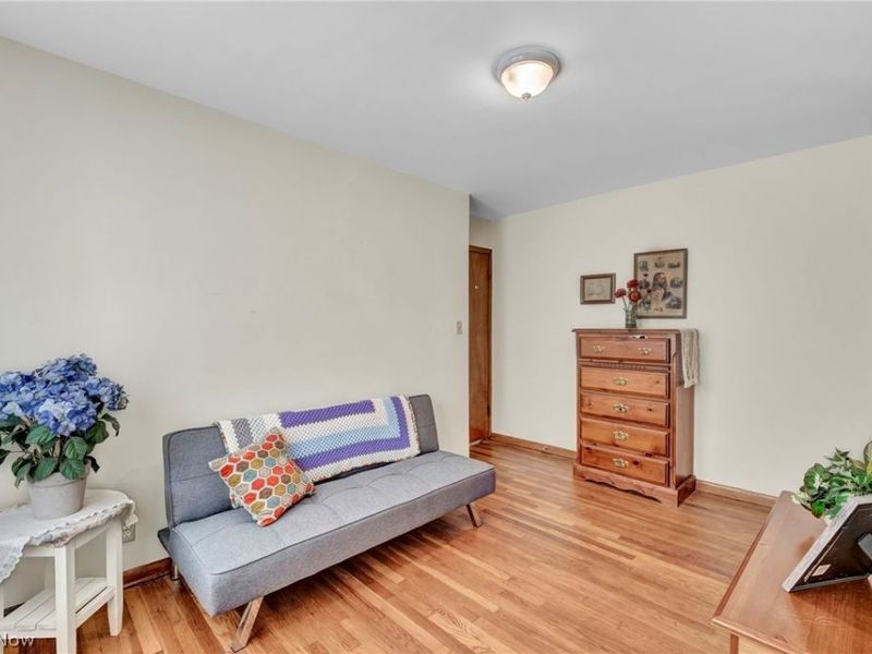 6621 Indiana Avenue, Mayfield Heights, OH 44124 Photo 14