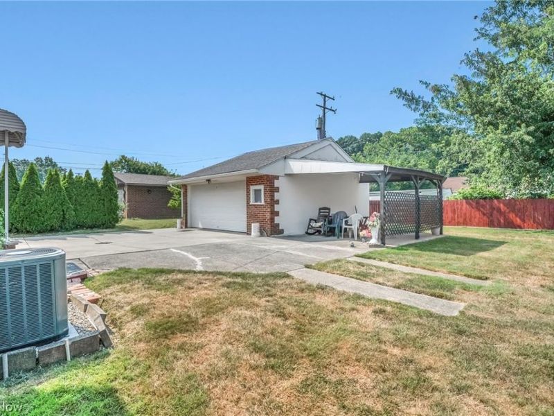 6621 Indiana Avenue, Mayfield Heights, OH 44124 Photo 48