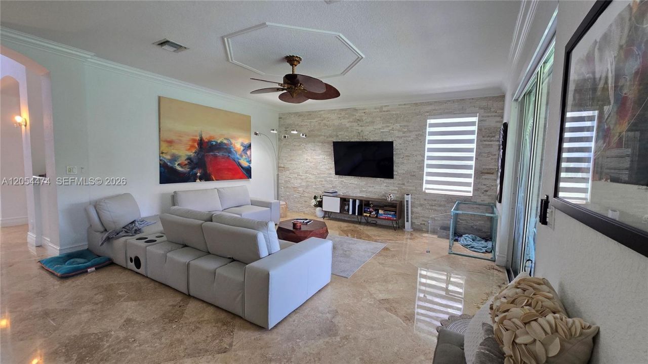 19179 S Gardenia Ave , Weston, FL 33332 Photo