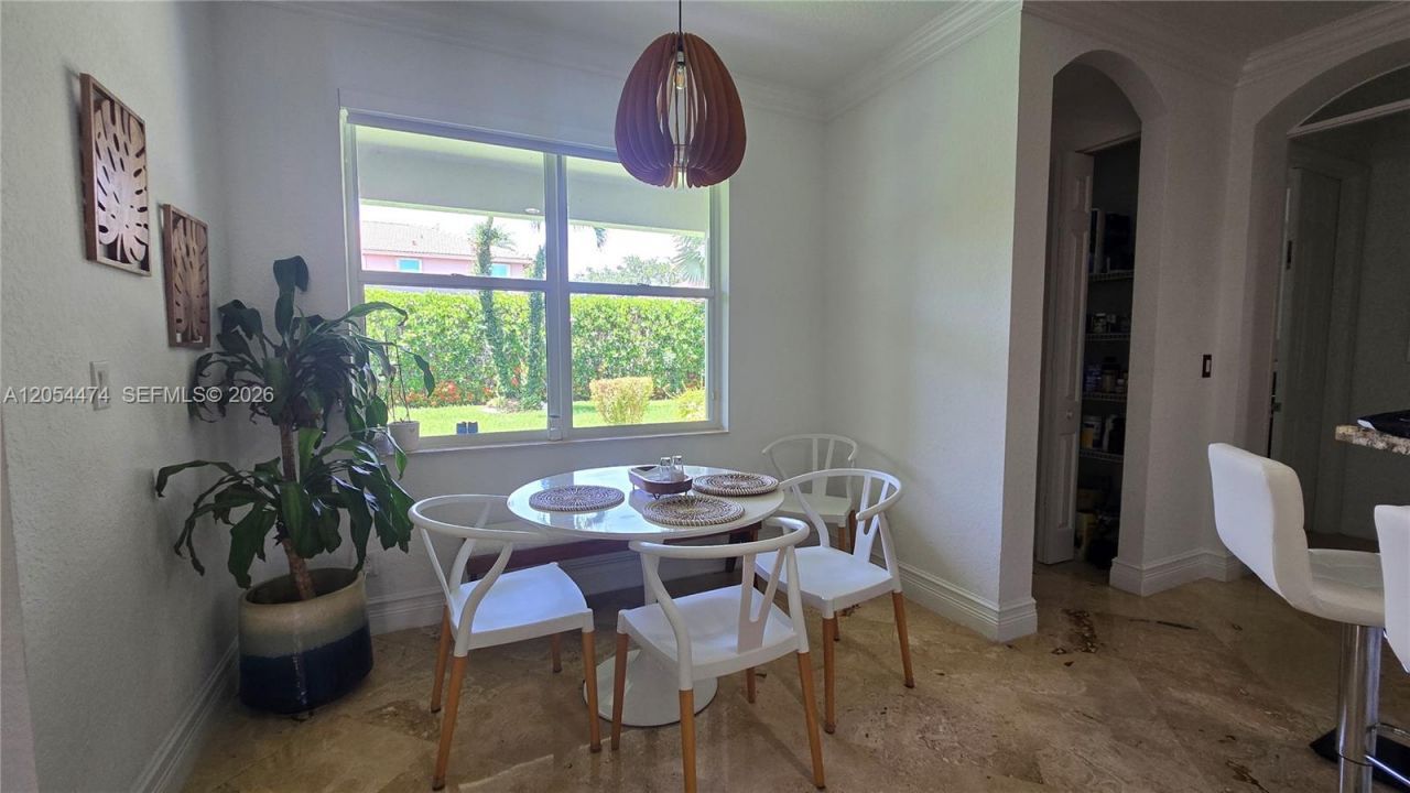 19179 S Gardenia Ave , Weston, FL 33332 Photo