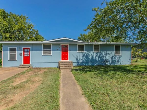 207 N Avenue U , Clifton, TX 76634