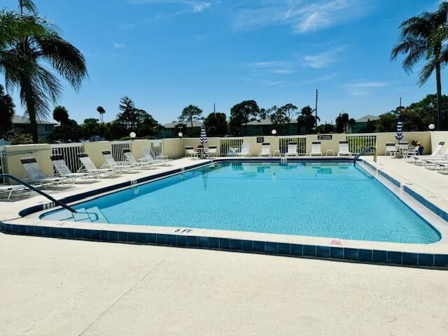 1520 SE Royal Green Circle, Unit 206, Port Saint Lucie, FL 34952 Photo