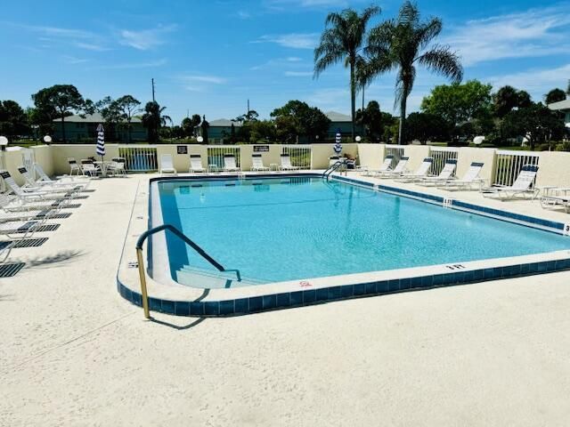 1520 SE Royal Green Circle, Unit 206, Port Saint Lucie, FL 34952 Photo