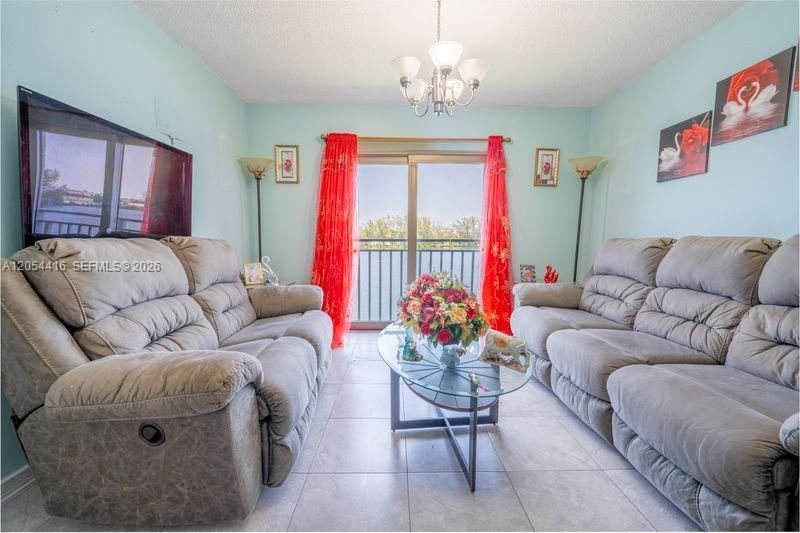 9917 W Okeechobee Rd, Unit 3-306, Hialeah Gardens, FL 33016 Photo