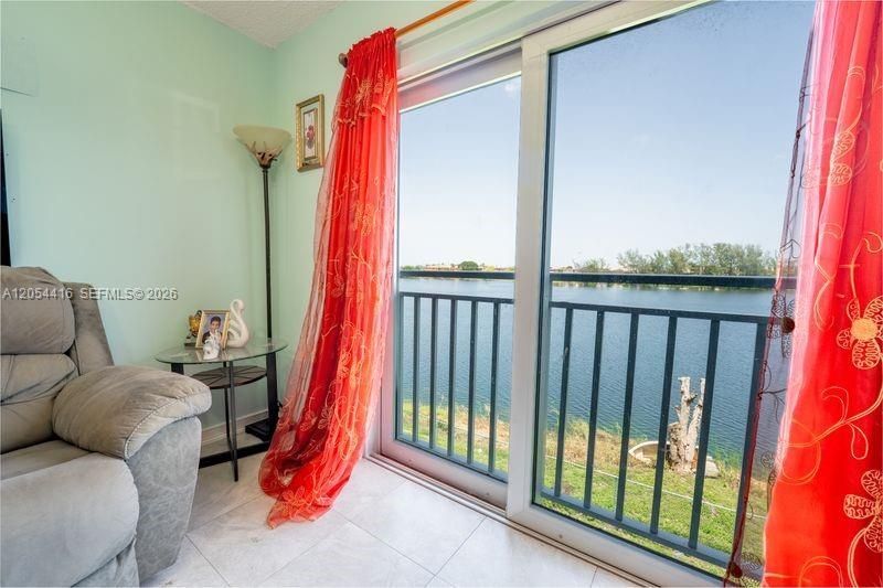 9917 W Okeechobee Rd, Unit 3-306, Hialeah Gardens, FL 33016 Photo