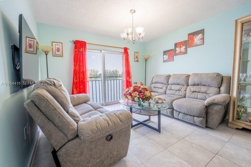 9917 W Okeechobee Rd, Unit 3-306, Hialeah Gardens, FL 33016 Photo