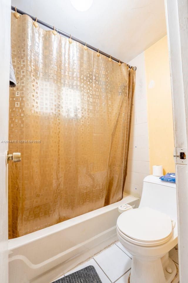 9917 W Okeechobee Rd , Unit 3-306, Hialeah Gardens, FL 33016 Photo