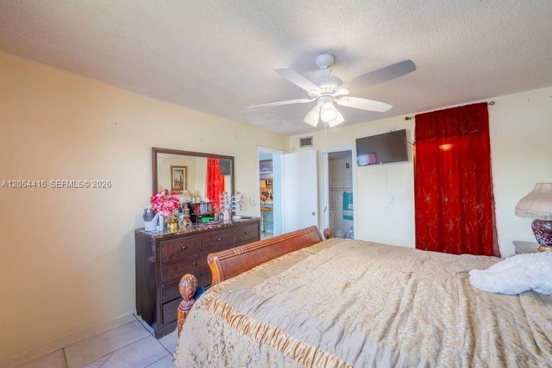 9917 W Okeechobee Rd, Unit 3-306, Hialeah Gardens, FL 33016 Photo