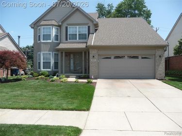 217 Stephanie Drive, Westland, MI 48186